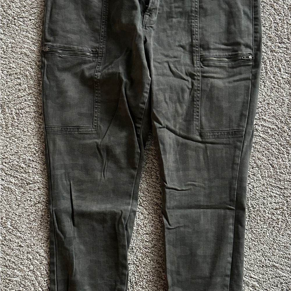 Women's Green camo. Cargo Pants